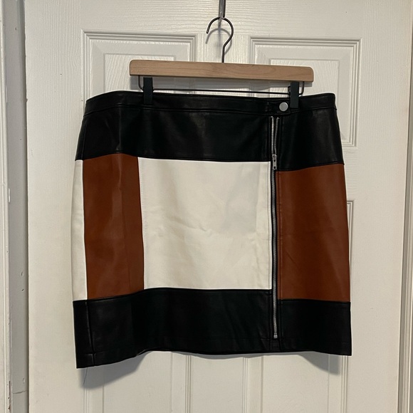 Inc International Concepts Iris Black Brown Block Faux Leather Mini Skirt Sz 18 - Picture 2 of 7